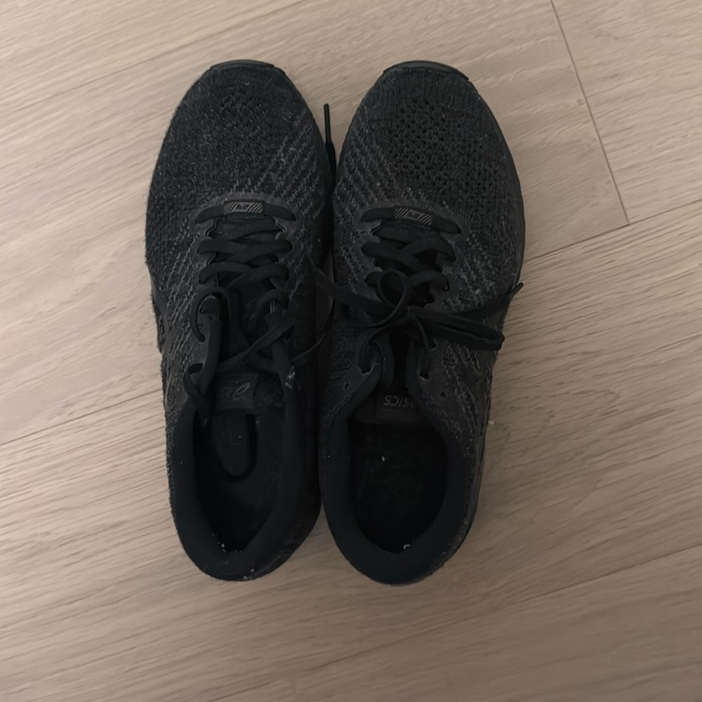 ASICS gel DS trainer all black size 8